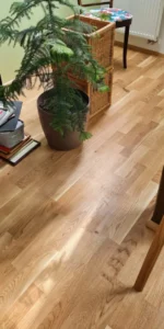 Pokládka masivní dřevěné dubové podlahy Ostrava