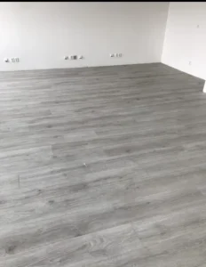 Pokládka plovoucí podlahy Quck-Step v Ostravě - profesionální instalace od Viva Floors s.r.o.
